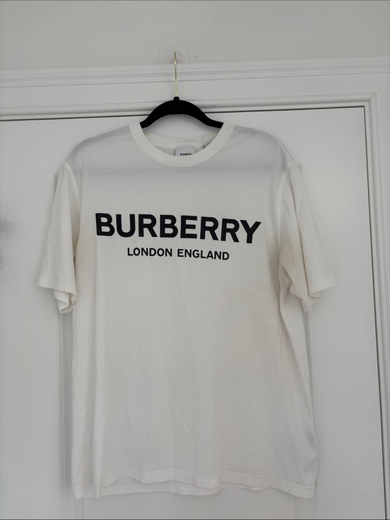 Burberry Other - Burberry White T-Shirt with Black Logo - London England Print